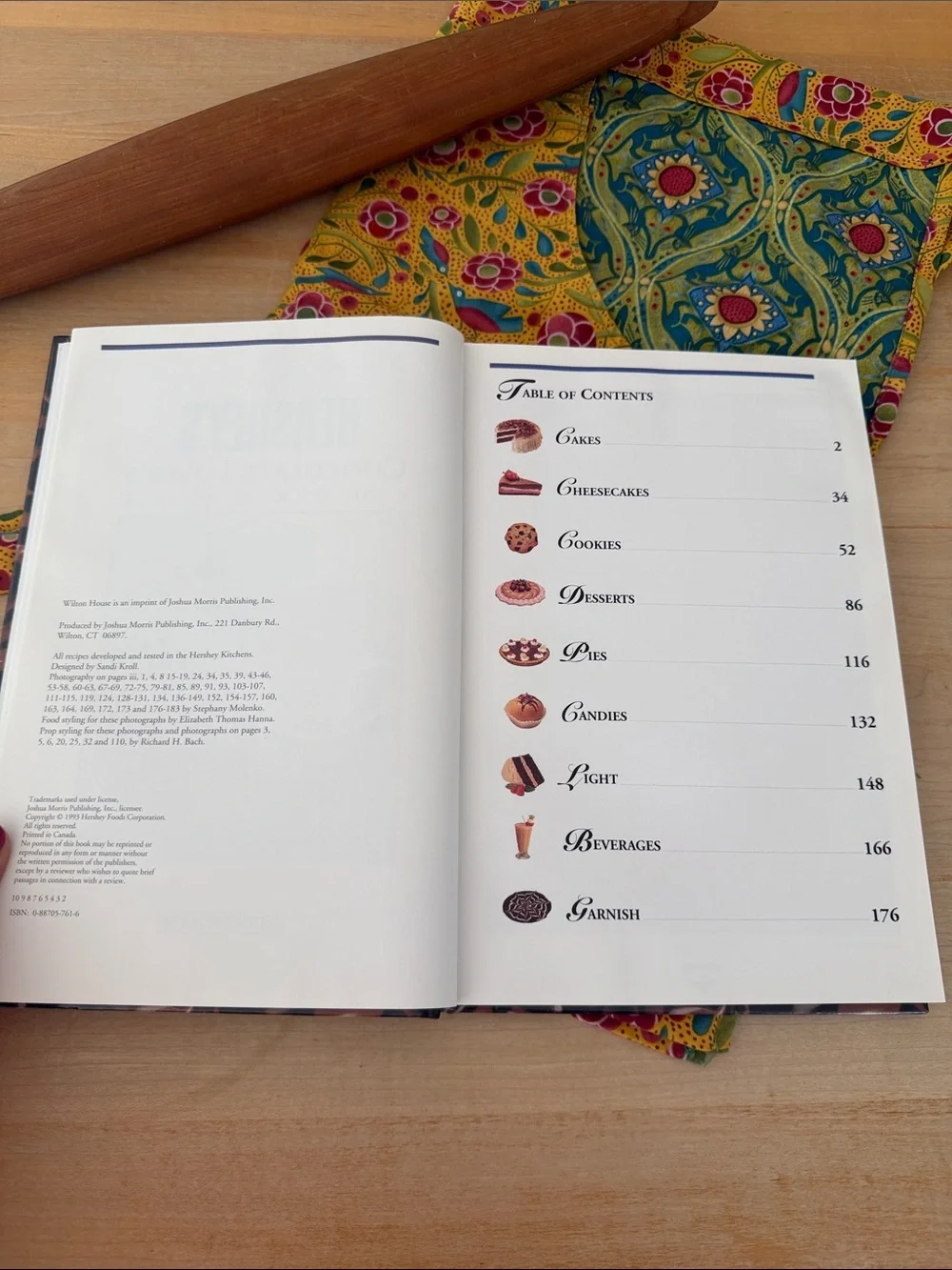 Hershey’s Chocolate Lover’s Cookbook